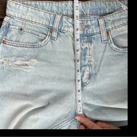 &denim 90's Boyfriend Women’s Jeans Size 4 Distressed Jeans - Picture 8 of 9